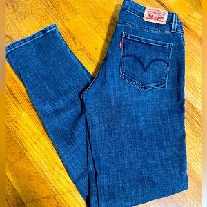 Levi’s Midrise skinny jeans